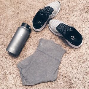 Lululemon Wunder Under Pant sz 8